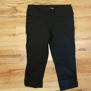 Satva Cropped Leggings